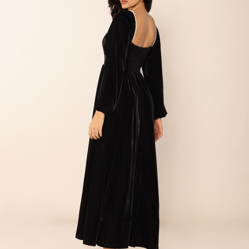 
                  
                    Sweetheart Neck Long Sleeve Midi Dress
                  
                