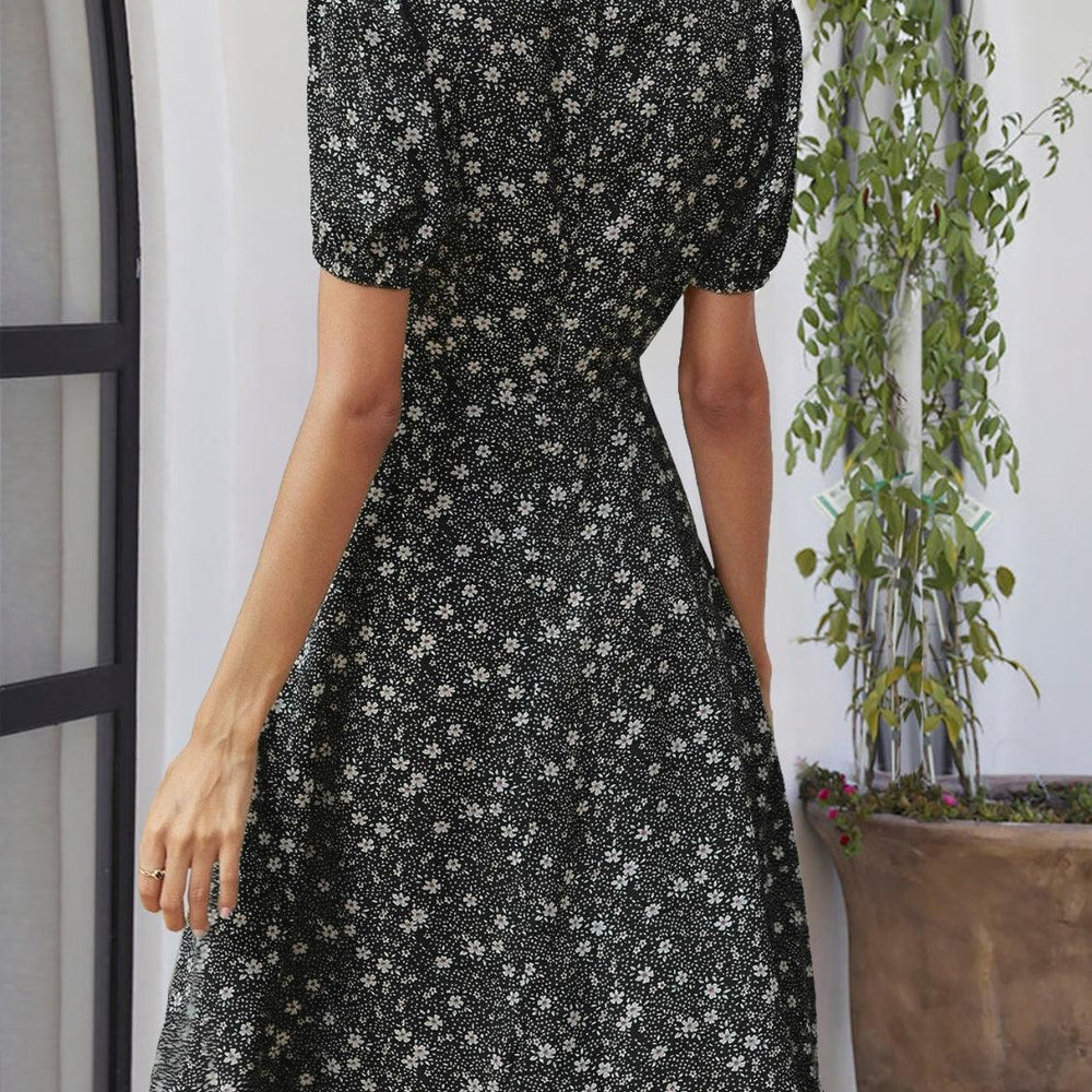 
                  
                    Printed V-Neck Short Sleeve Dress Dresses
                  
                